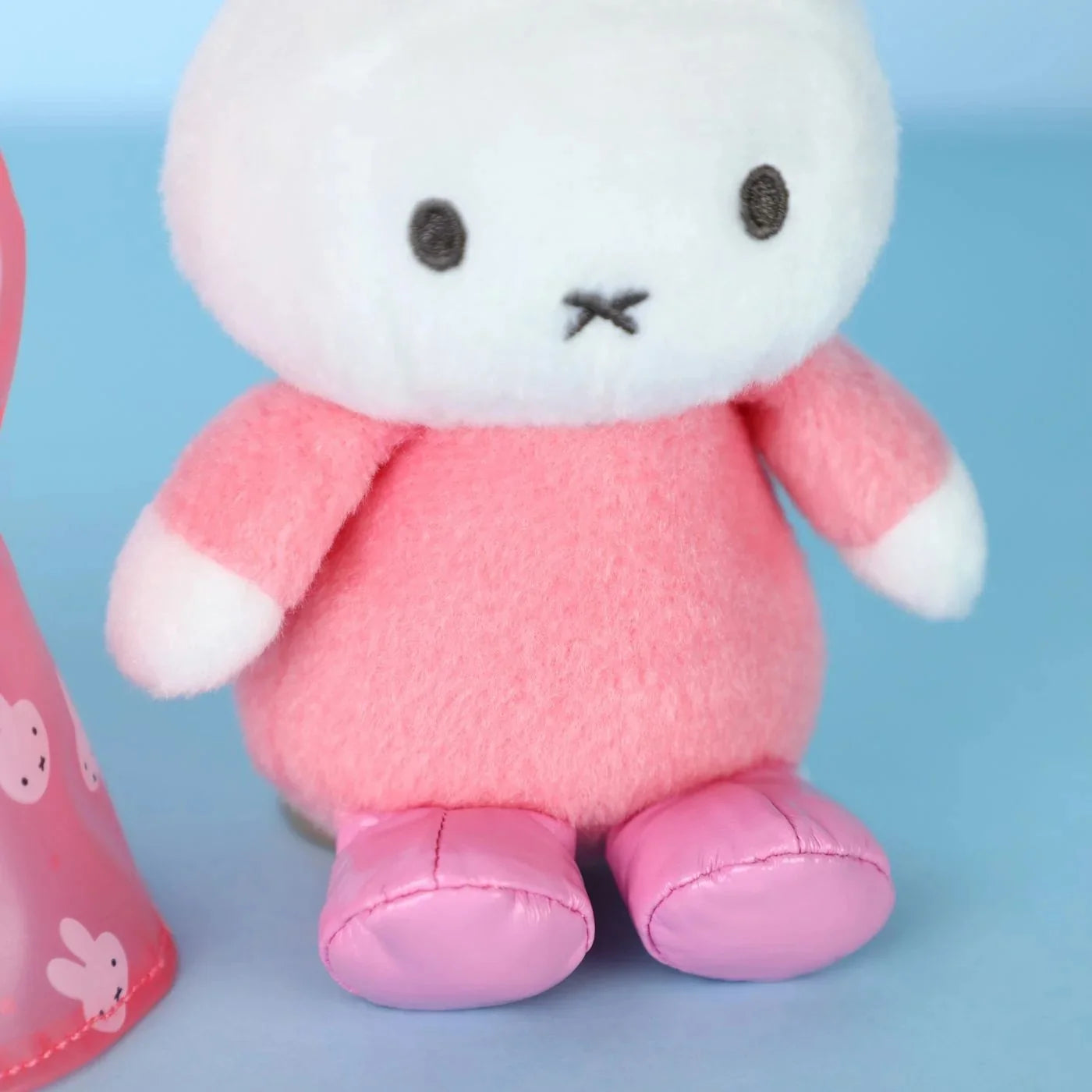 VIPO x Miffy Raincoat Keychain Blind Box (PRE-ORDER)