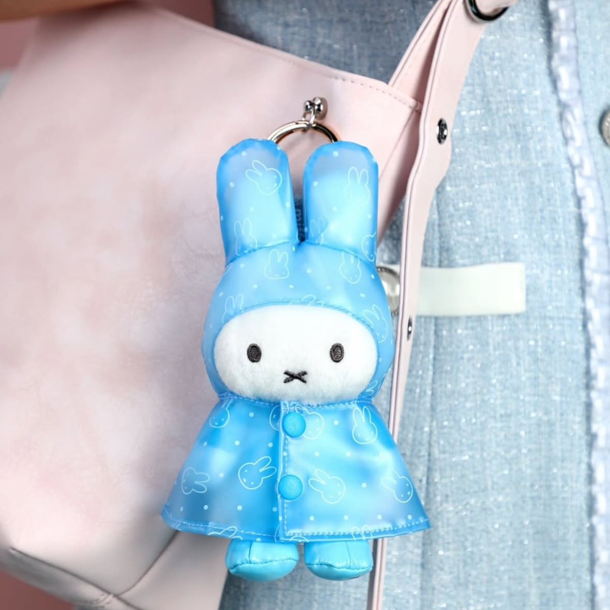 VIPO x Miffy Raincoat Keychain Blind Box (PRE-ORDER)